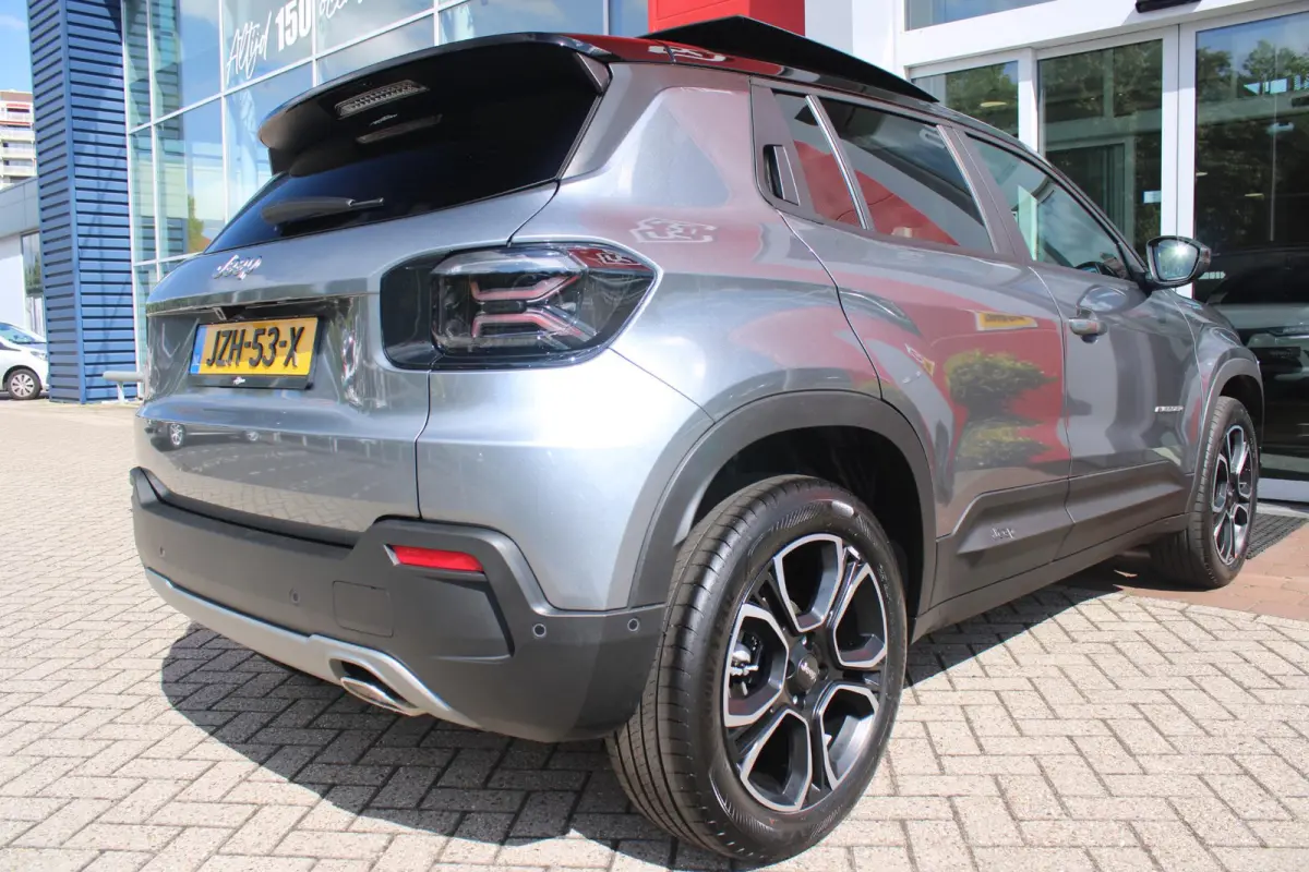 1.2 e-Hybrid 110PK SUMMIT | PANORAMA SCHUIF/KANTEL DAK | INFOTAINMENT & CONVENIENCE PACK: NAVIGATIE/VERKEERBORDENINFORMATIE/KEYLESS ENTRY EN START/HANDSFREE ELEKTRISCH BEDIENBARE ACHTERKLEP/