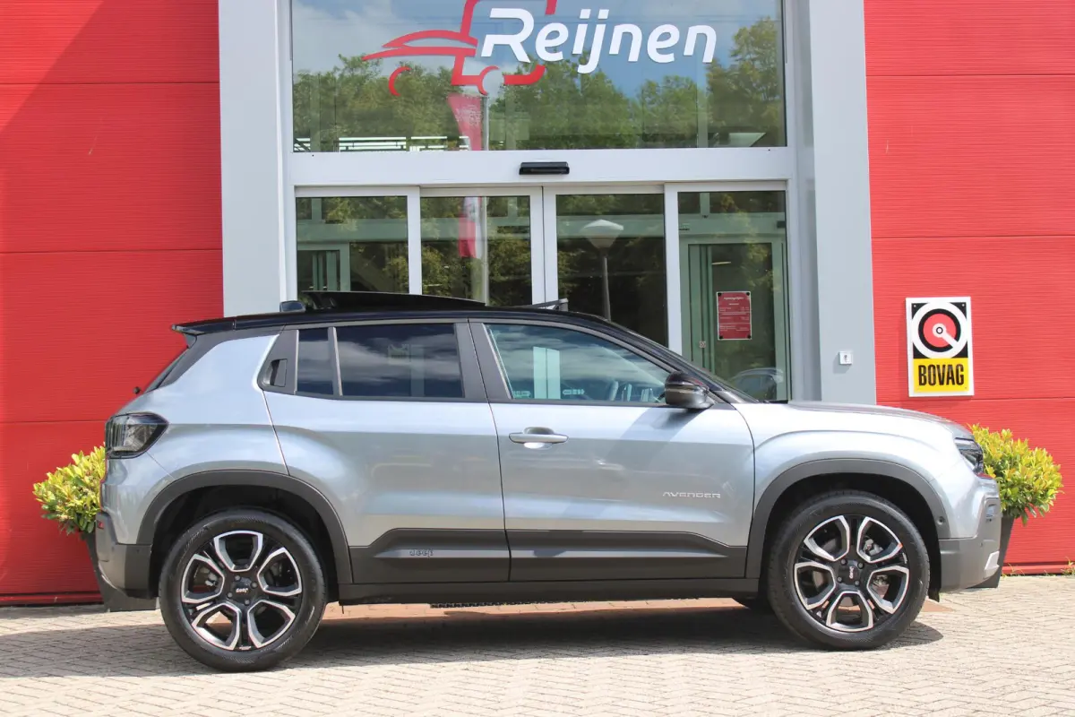 1.2 e-Hybrid 110PK SUMMIT | PANORAMA SCHUIF/KANTEL DAK | INFOTAINMENT & CONVENIENCE PACK: NAVIGATIE/VERKEERBORDENINFORMATIE/KEYLESS ENTRY EN START/HANDSFREE ELEKTRISCH BEDIENBARE ACHTERKLEP/