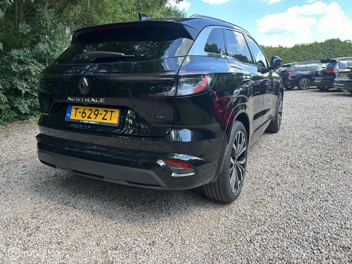 1.2 E-Tech full hybrid 200 iconic trekhaak 1eig