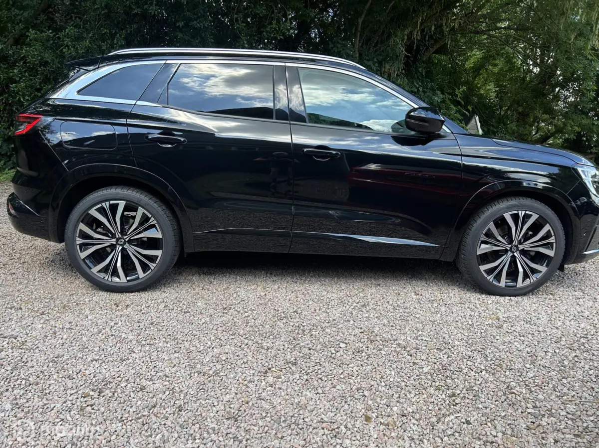 1.2 E-Tech full hybrid 200 iconic trekhaak 1eig