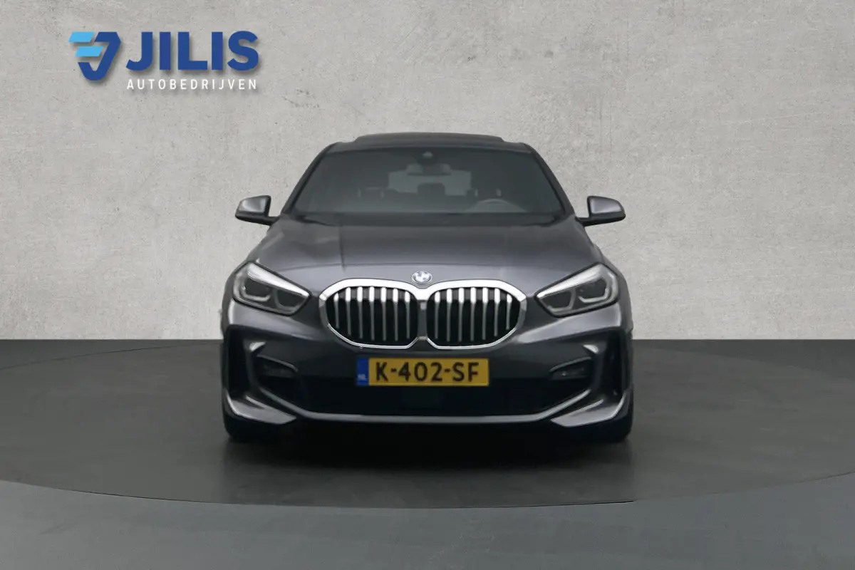 118i M-Sport | Panoramadak | Stoelverwarming | Lederen bekleding
