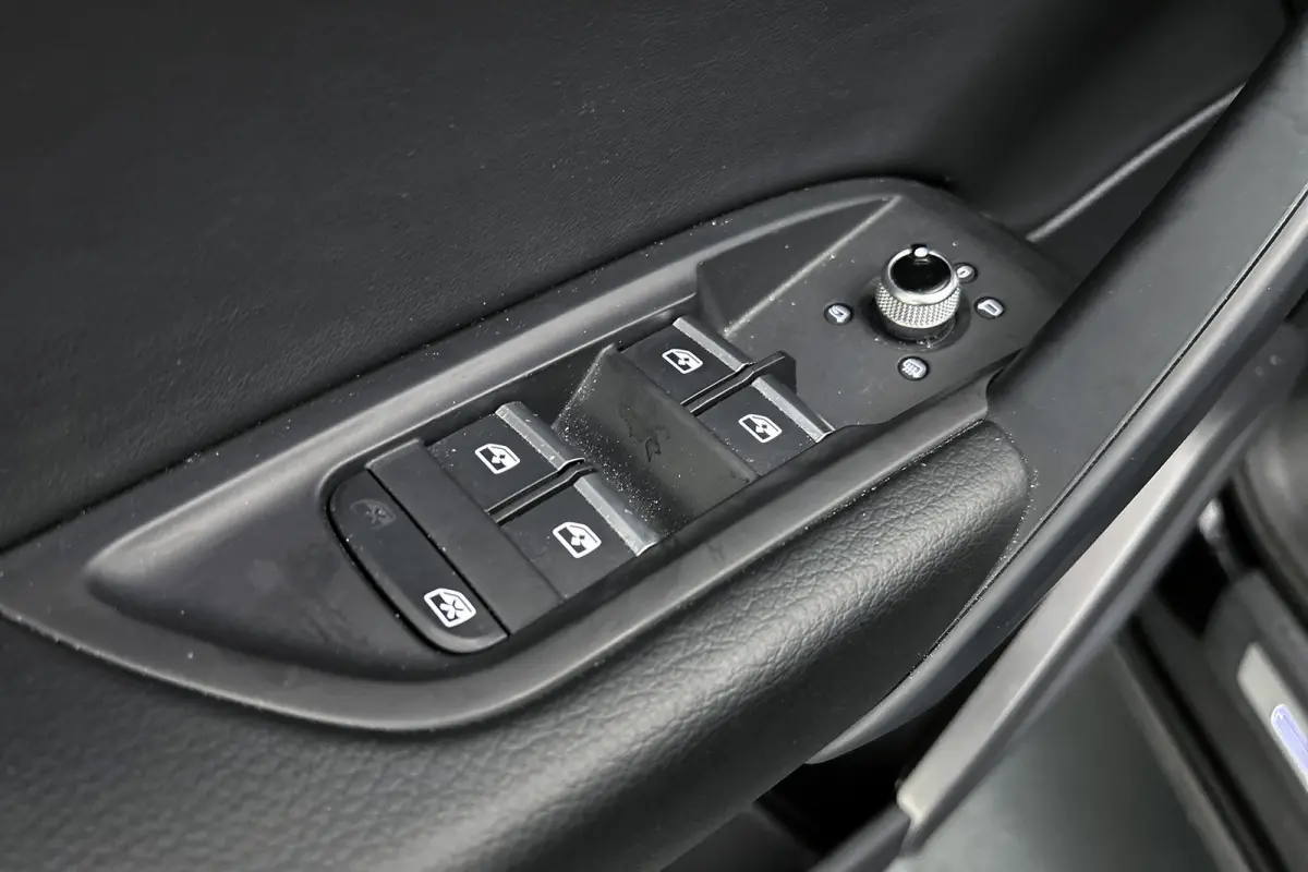 50 TFSI e S-line Quattro | Panoramadak | Matrix led | Camera | Stoelverwarming | Half lederen bekleding