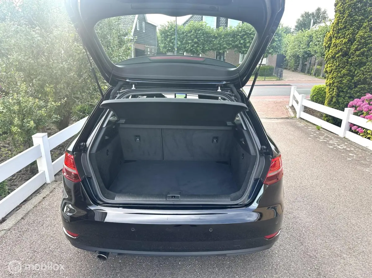 1.0 TFSI 115PK AUTOMAAT AIRCO NAVIGATIE PARKEERSENSOREN CRUISE CONTROLE