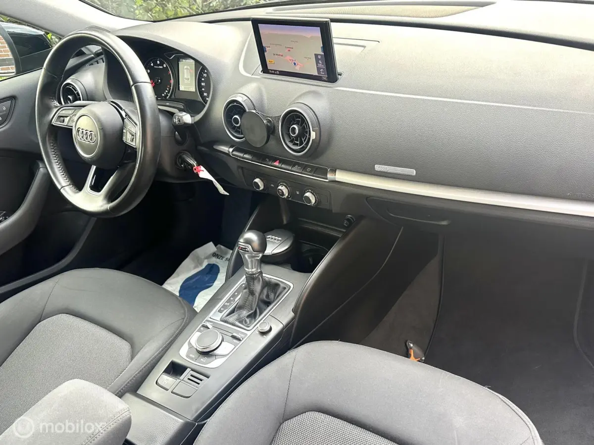 1.0 TFSI 115PK AUTOMAAT AIRCO NAVIGATIE PARKEERSENSOREN CRUISE CONTROLE