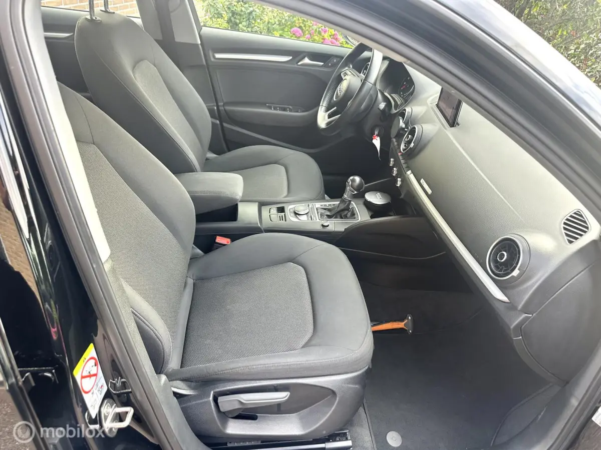 1.0 TFSI 115PK AUTOMAAT AIRCO NAVIGATIE PARKEERSENSOREN CRUISE CONTROLE