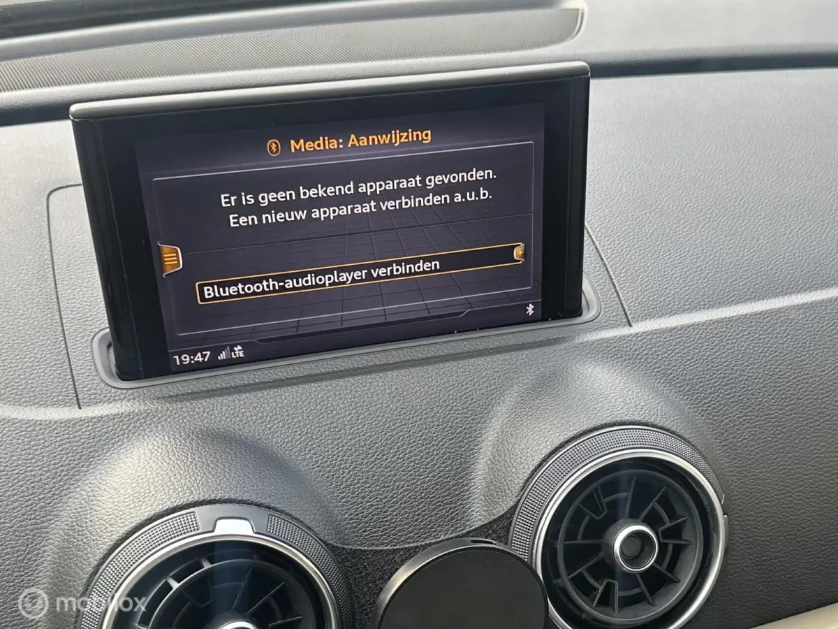 1.0 TFSI 115PK AUTOMAAT AIRCO NAVIGATIE PARKEERSENSOREN CRUISE CONTROLE