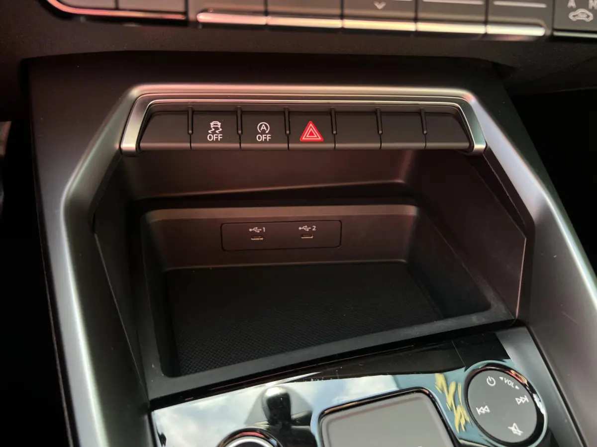 30 TFSI S-Tronic AUT. Advanced edition CARPLAY/ANDROID | CRUISE | DIGI.DAHSB | NAV | LED