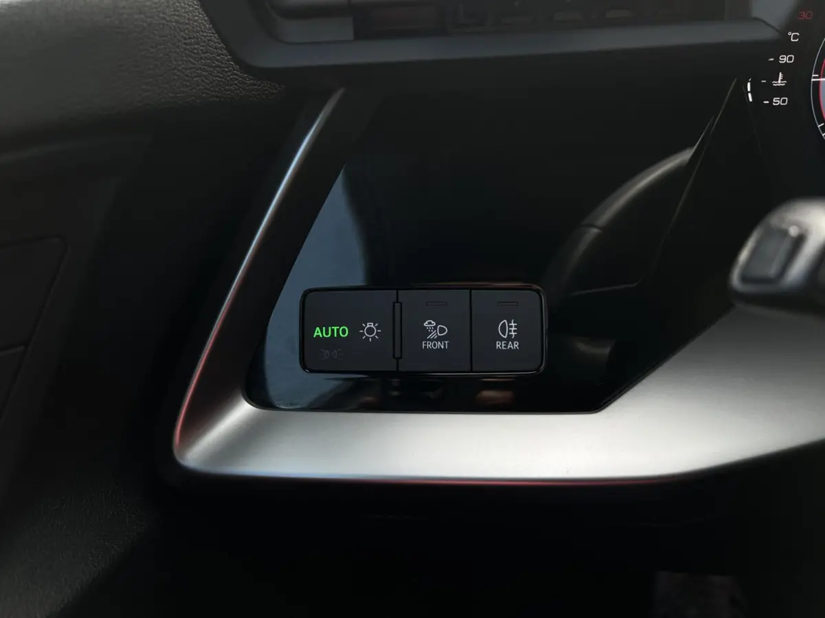 30 TFSI S-Tronic AUT. Advanced edition CARPLAY/ANDROID | CRUISE | DIGI.DAHSB | NAV | LED