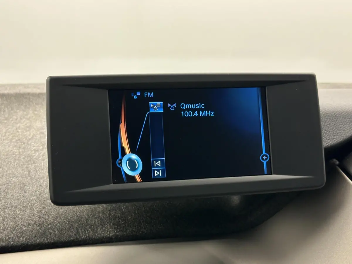 Basis iPerformance 94Ah 33 kWh Soh 87% CAMERA NAVI ECC CRUISE.