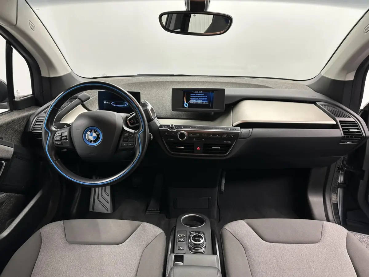 Basis iPerformance 94Ah 33 kWh Soh 87% CAMERA NAVI ECC CRUISE.