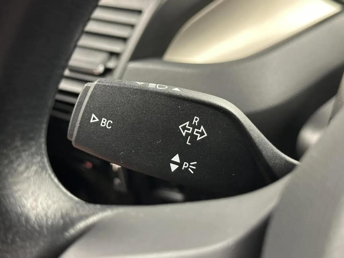 Basis iPerformance 94Ah 33 kWh Soh 87% CAMERA NAVI ECC CRUISE.