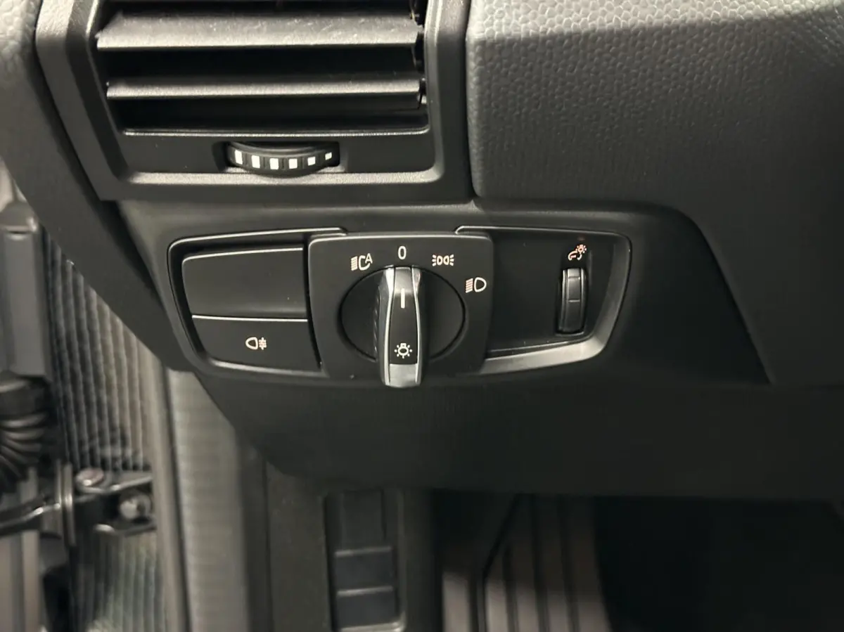 Basis iPerformance 94Ah 33 kWh Soh 87% CAMERA NAVI ECC CRUISE.
