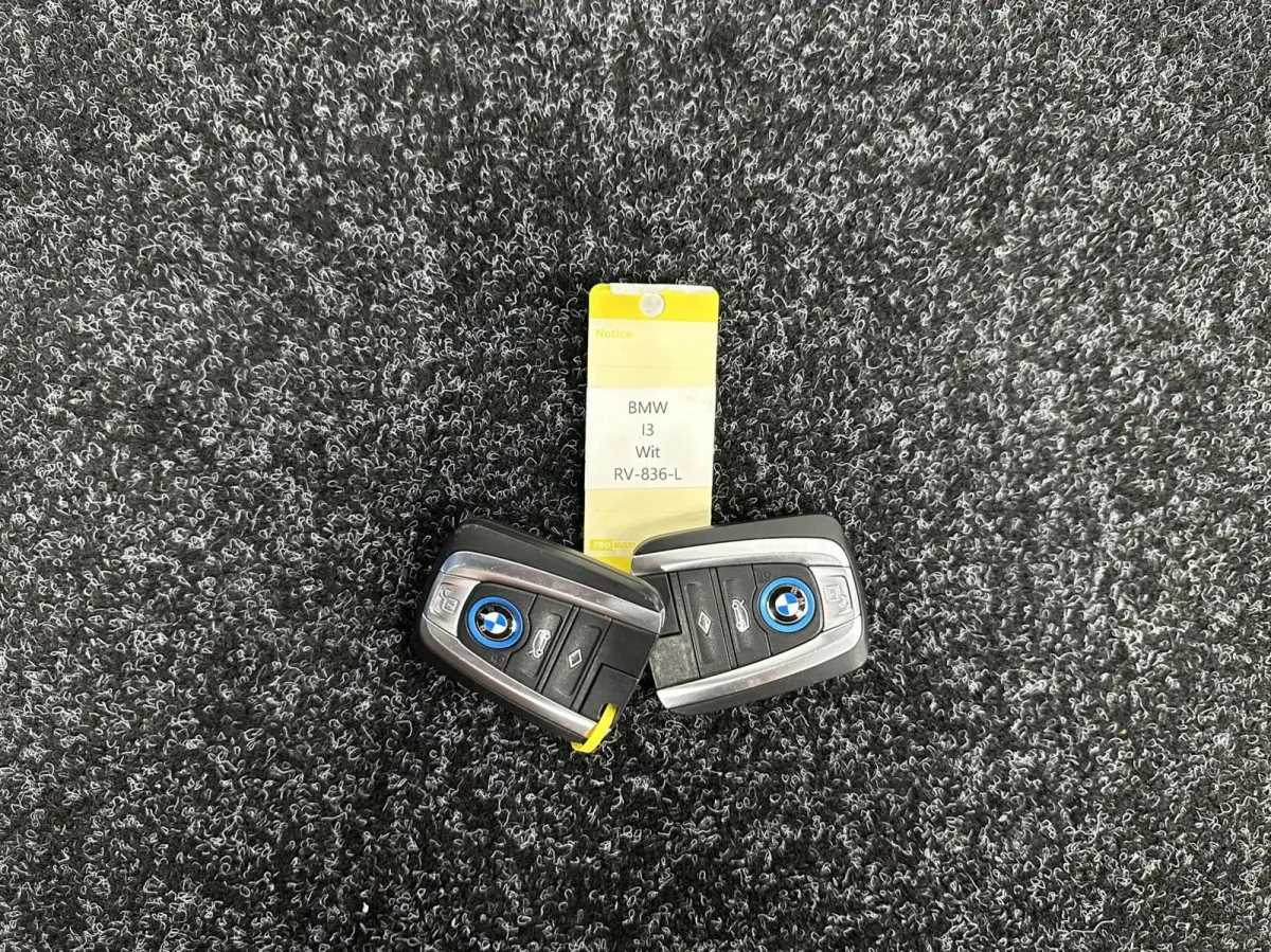 Basis iPerformance 94Ah 33 kWh Soh 87% CAMERA NAVI ECC CRUISE.