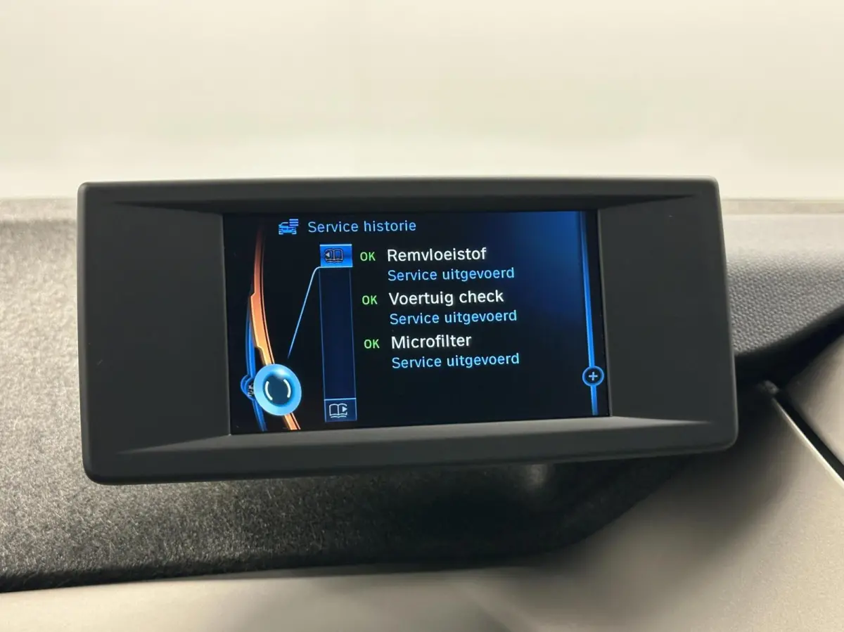 Basis iPerformance 94Ah 33 kWh Soh 87% CAMERA NAVI ECC CRUISE.