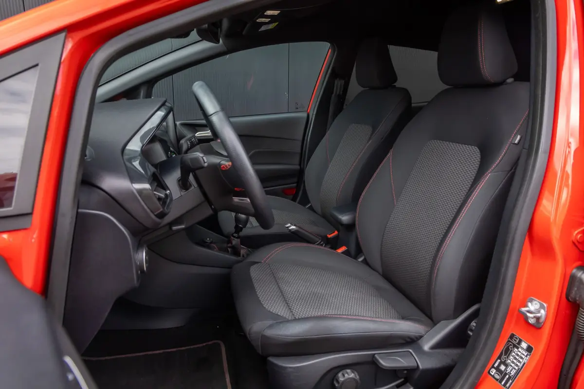 1.0 EcoBoost ST-Line X | 100% dealer o.h. | Adaptieve cruise | LED verlichting | Dodehoek detectie | Keyless | Camera | Winter-pack | B&O Adio incl. DAB | Privacy-glass
