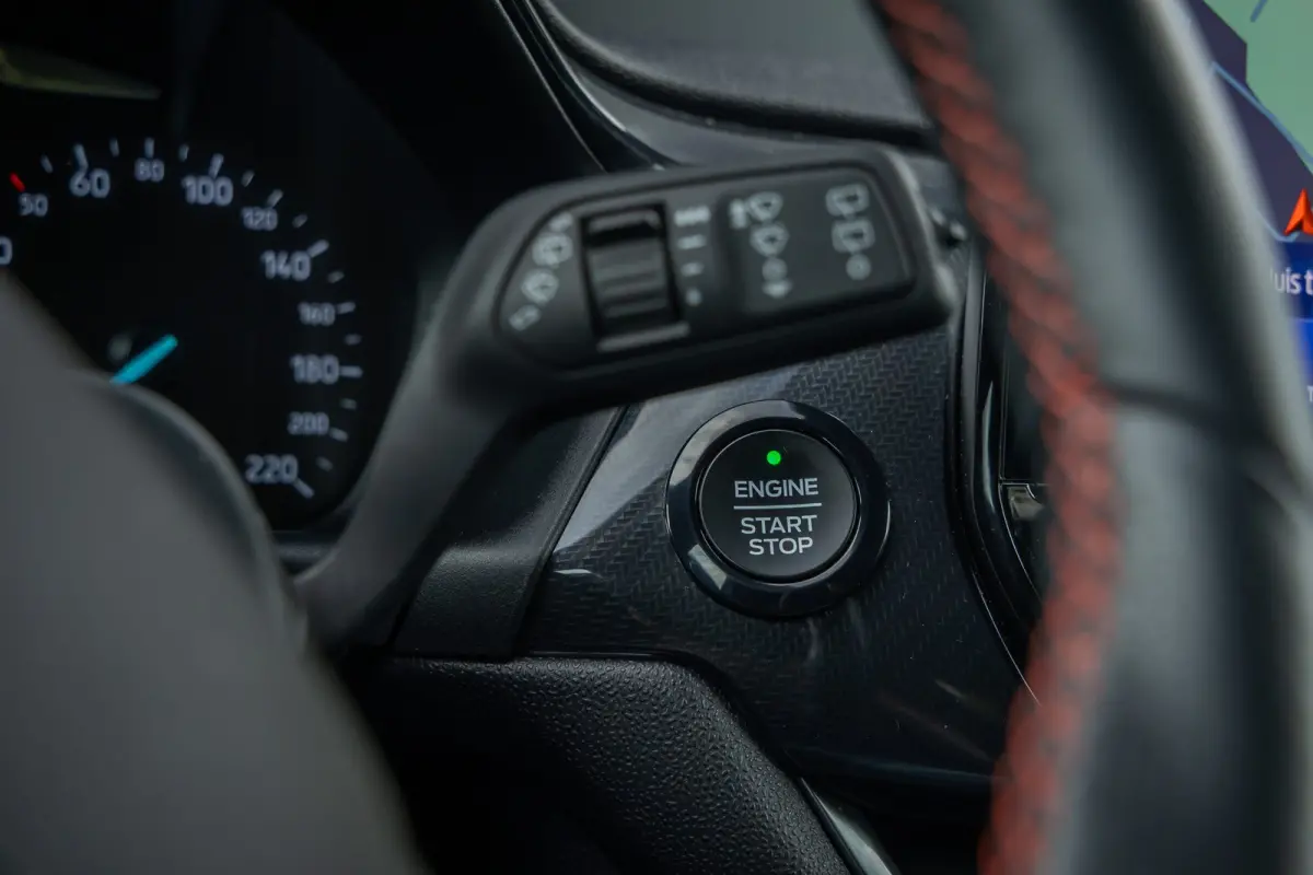 1.0 EcoBoost ST-Line X | 100% dealer o.h. | Adaptieve cruise | LED verlichting | Dodehoek detectie | Keyless | Camera | Winter-pack | B&O Adio incl. DAB | Privacy-glass