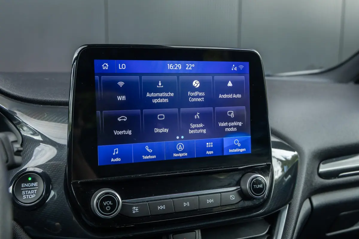 1.0 EcoBoost ST-Line X | 100% dealer o.h. | Adaptieve cruise | LED verlichting | Dodehoek detectie | Keyless | Camera | Winter-pack | B&O Adio incl. DAB | Privacy-glass