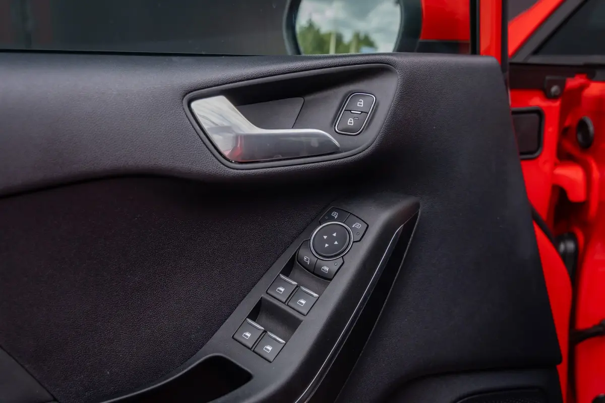 1.0 EcoBoost ST-Line X | 100% dealer o.h. | Adaptieve cruise | LED verlichting | Dodehoek detectie | Keyless | Camera | Winter-pack | B&O Adio incl. DAB | Privacy-glass