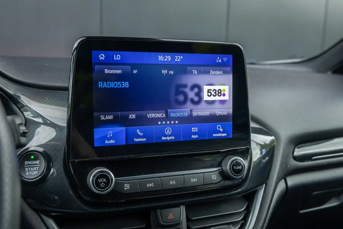 1.0 EcoBoost ST-Line X | 100% dealer o.h. | Adaptieve cruise | LED verlichting | Dodehoek detectie | Keyless | Camera | Winter-pack | B&O Adio incl. DAB | Privacy-glass