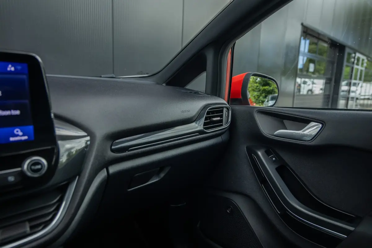 1.0 EcoBoost ST-Line X | 100% dealer o.h. | Adaptieve cruise | LED verlichting | Dodehoek detectie | Keyless | Camera | Winter-pack | B&O Adio incl. DAB | Privacy-glass