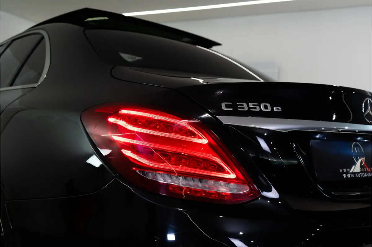 350 e Business Solution AMG 279PK | Pano | Keyless | 360 | Sfeerverlichting