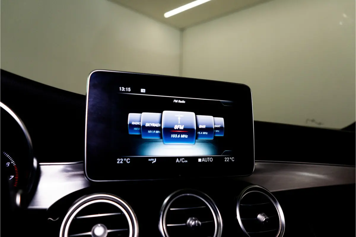 350 e Business Solution AMG 279PK | Pano | Keyless | 360 | Sfeerverlichting