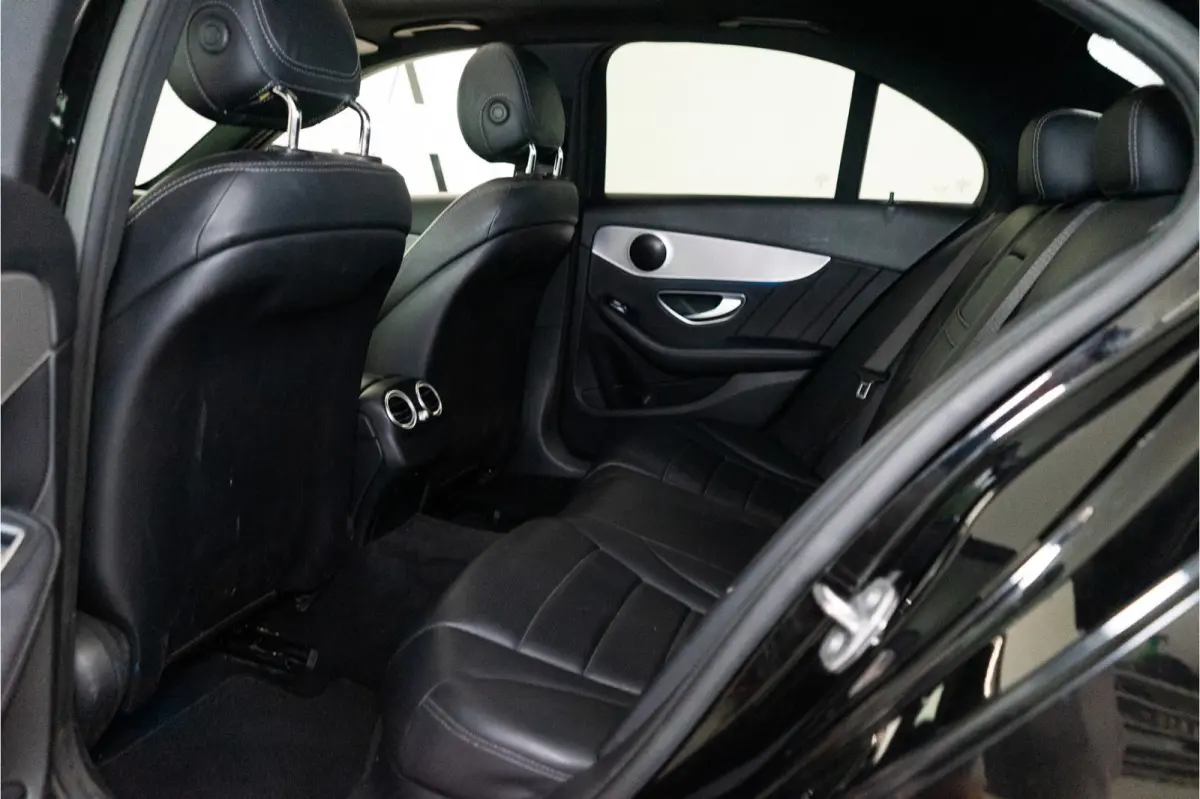 350 e Business Solution AMG 279PK | Pano | Keyless | 360 | Sfeerverlichting