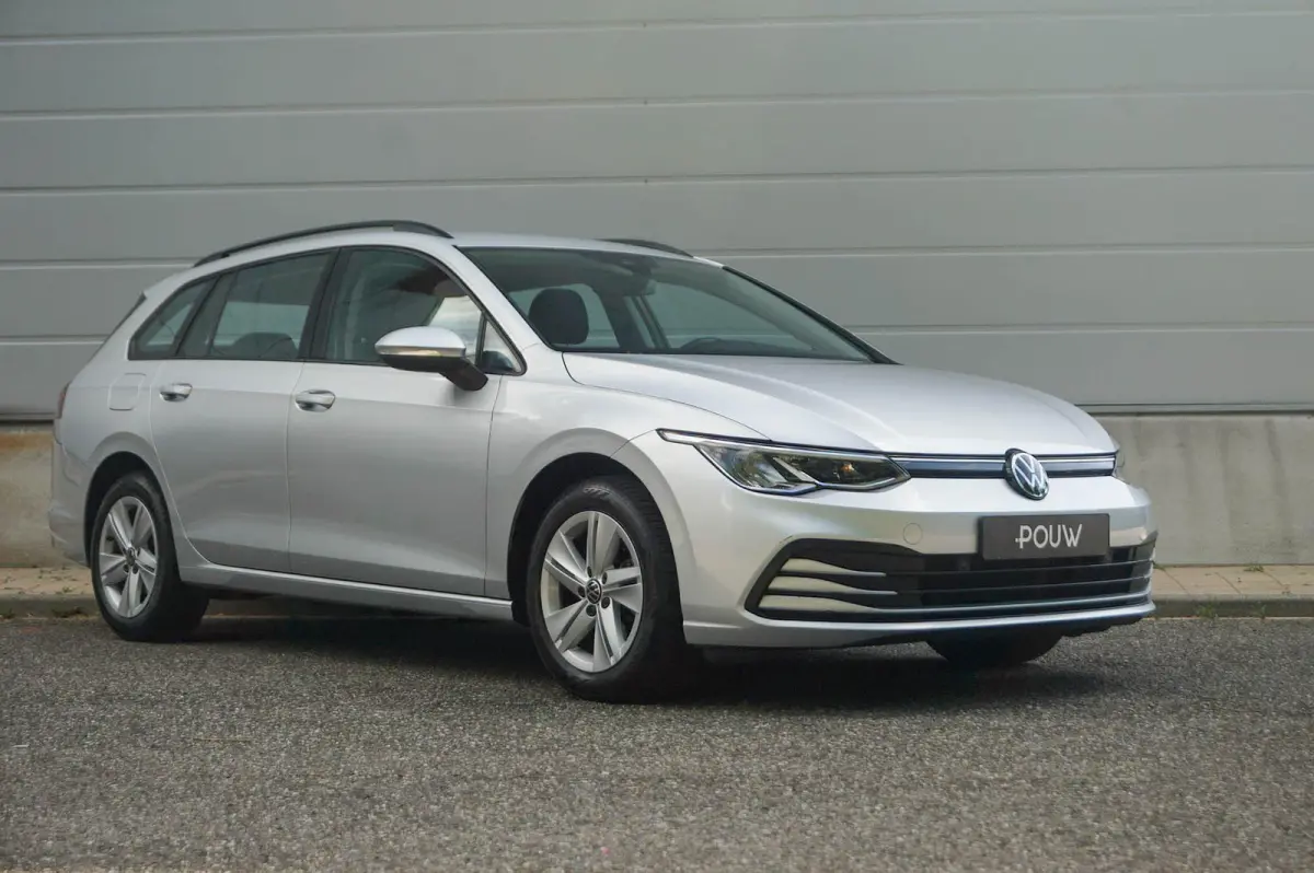 1.0 eTSI 110pk DSG Life | Navigatie | Apple Carplay & Android Auto | Adaptive Cruise
