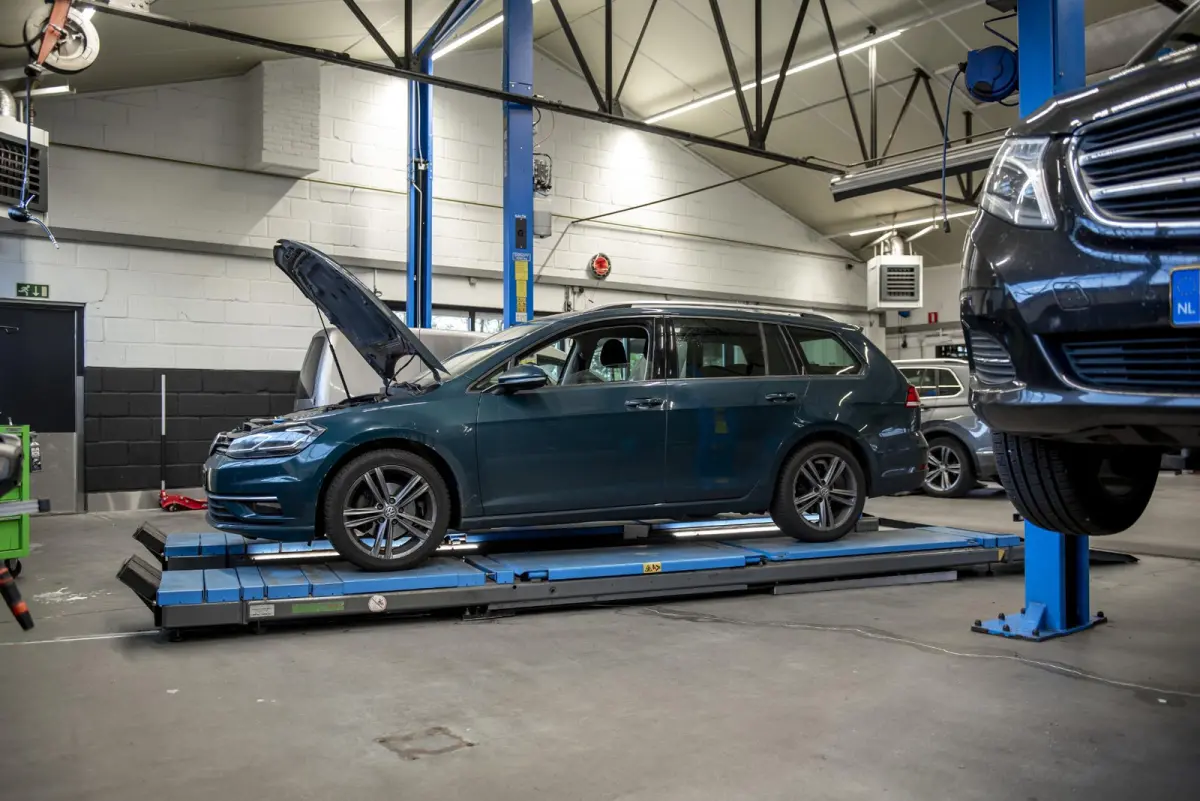 2.5 PHEV ST-Line | Stoel-/stuur-/voorruit en achterbank verwarming | Navi | 2.100kg trekgewicht