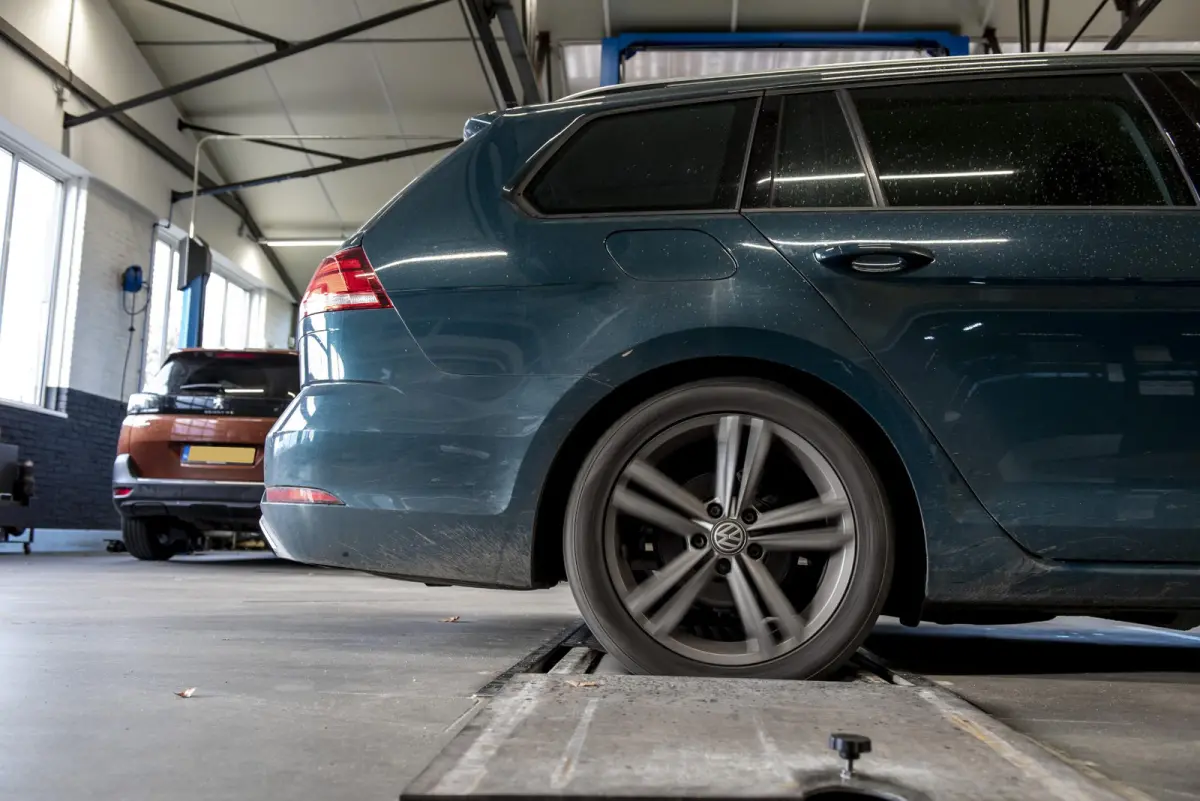 2.5 PHEV ST-Line | Stoel-/stuur-/voorruit en achterbank verwarming | Navi | 2.100kg trekgewicht