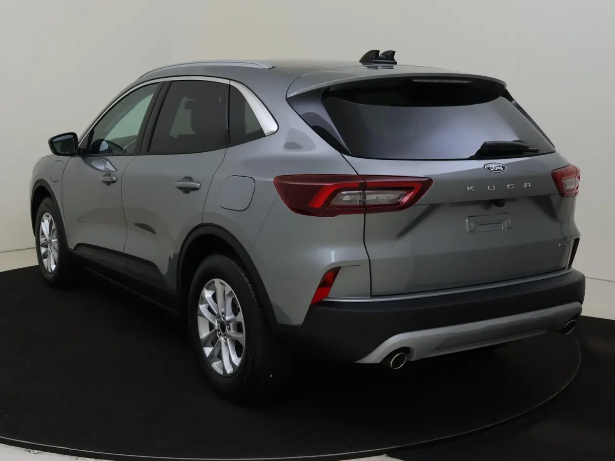 2.5 PHEV Titanium | Automaat | Climate control | LMV | PDC | Reservewiel | Navi | Apple CarPlay / Android Auto |