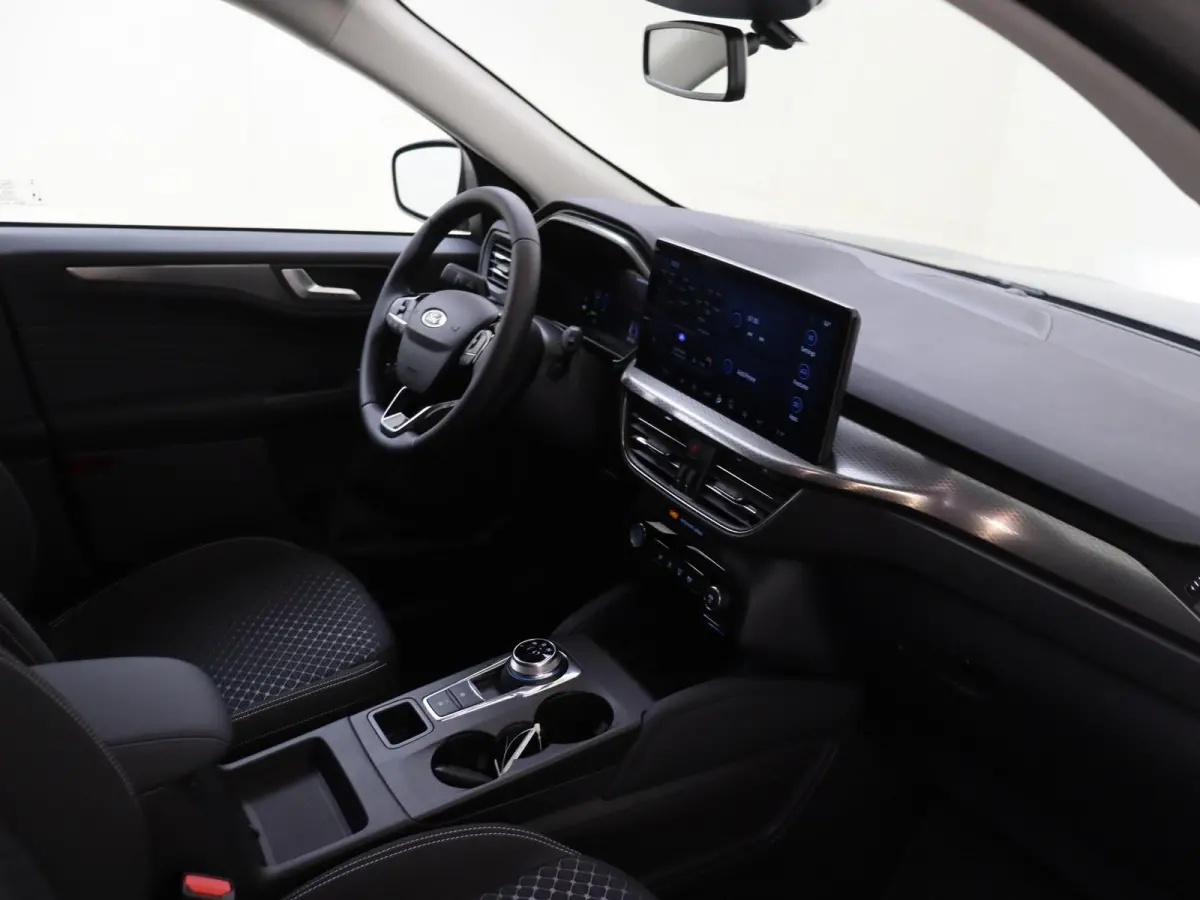 2.5 PHEV Titanium | Automaat | Climate control | LMV | PDC | Reservewiel | Navi | Apple CarPlay / Android Auto |