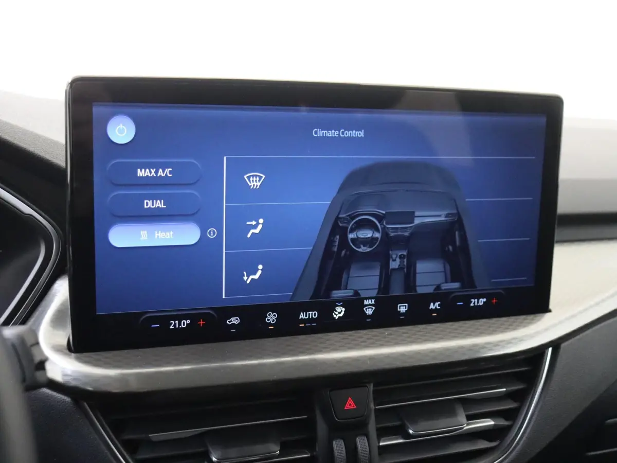 2.5 PHEV Titanium | Automaat | Climate control | LMV | PDC | Reservewiel | Navi | Apple CarPlay / Android Auto |