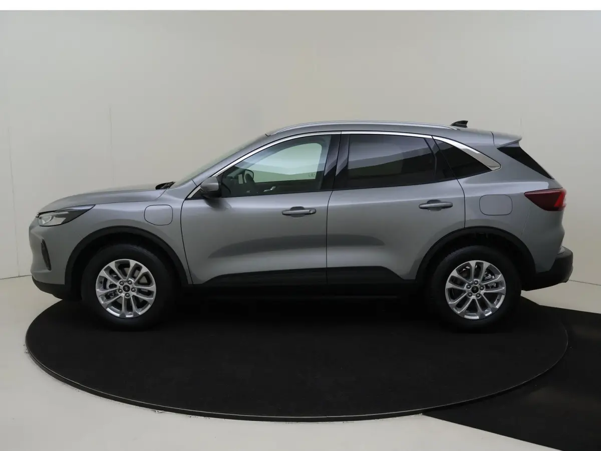 2.5 PHEV Titanium | Automaat | Climate control | LMV | PDC | Reservewiel | Navi | Apple CarPlay / Android Auto |
