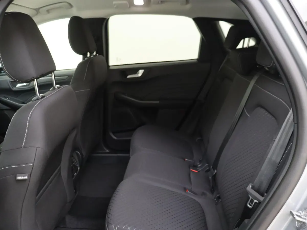 2.5 PHEV Titanium | Automaat | Climate control | LMV | PDC | Reservewiel | Navi | Apple CarPlay / Android Auto |