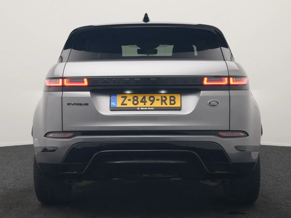 P300e AWD R-Dynamic SE PHEV 309pk | Trekhaak Afn. | Adaptive Cruise | Head Up | 360 Camera | Meridian Audio | Lederen Sportstoelen Memory & Verwarmd | Keyless | Blis | Stuur Verwarmd | Apple