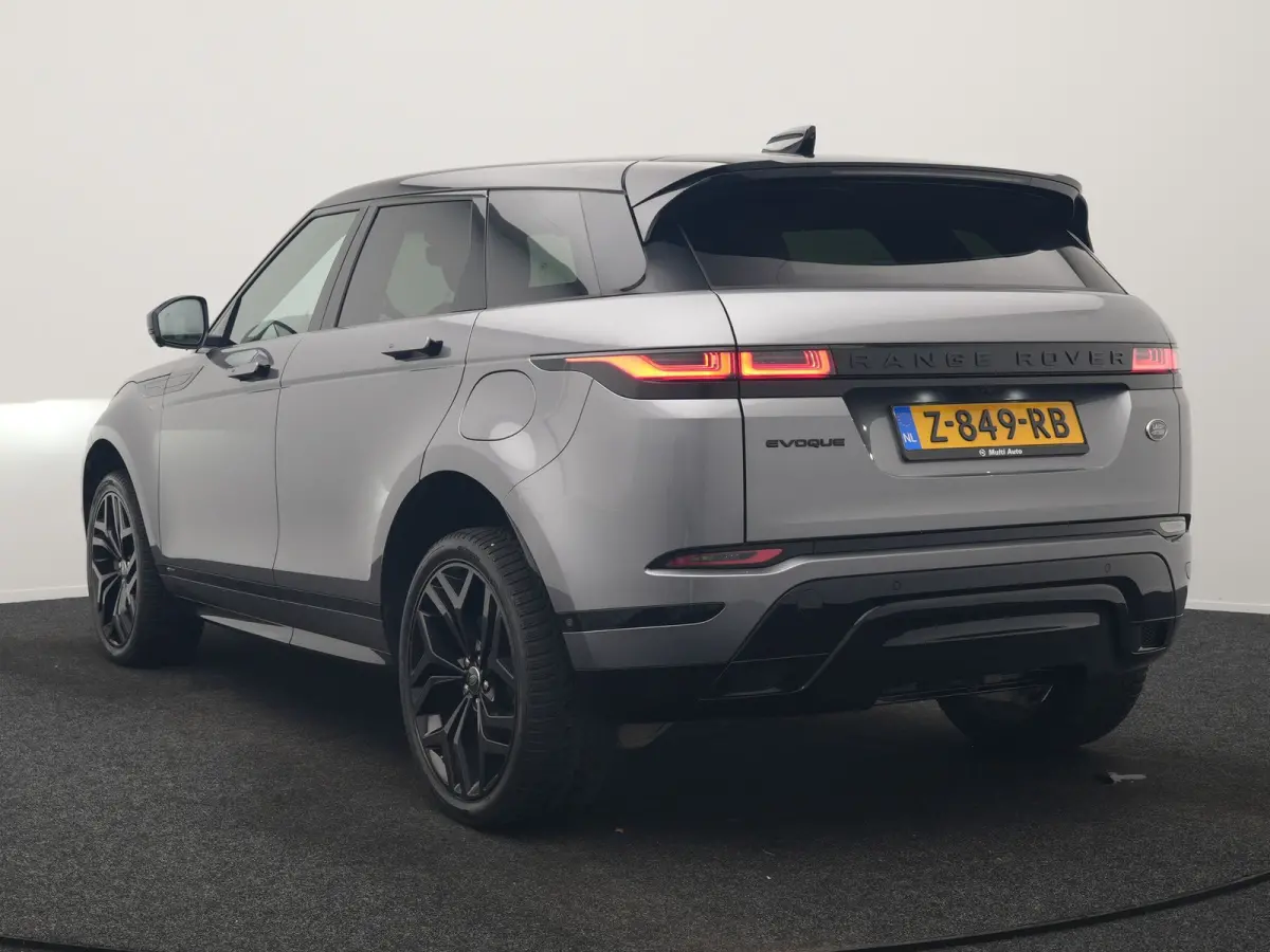 P300e AWD R-Dynamic SE PHEV 309pk | Trekhaak Afn. | Adaptive Cruise | Head Up | 360 Camera | Meridian Audio | Lederen Sportstoelen Memory & Verwarmd | Keyless | Blis | Stuur Verwarmd | Apple