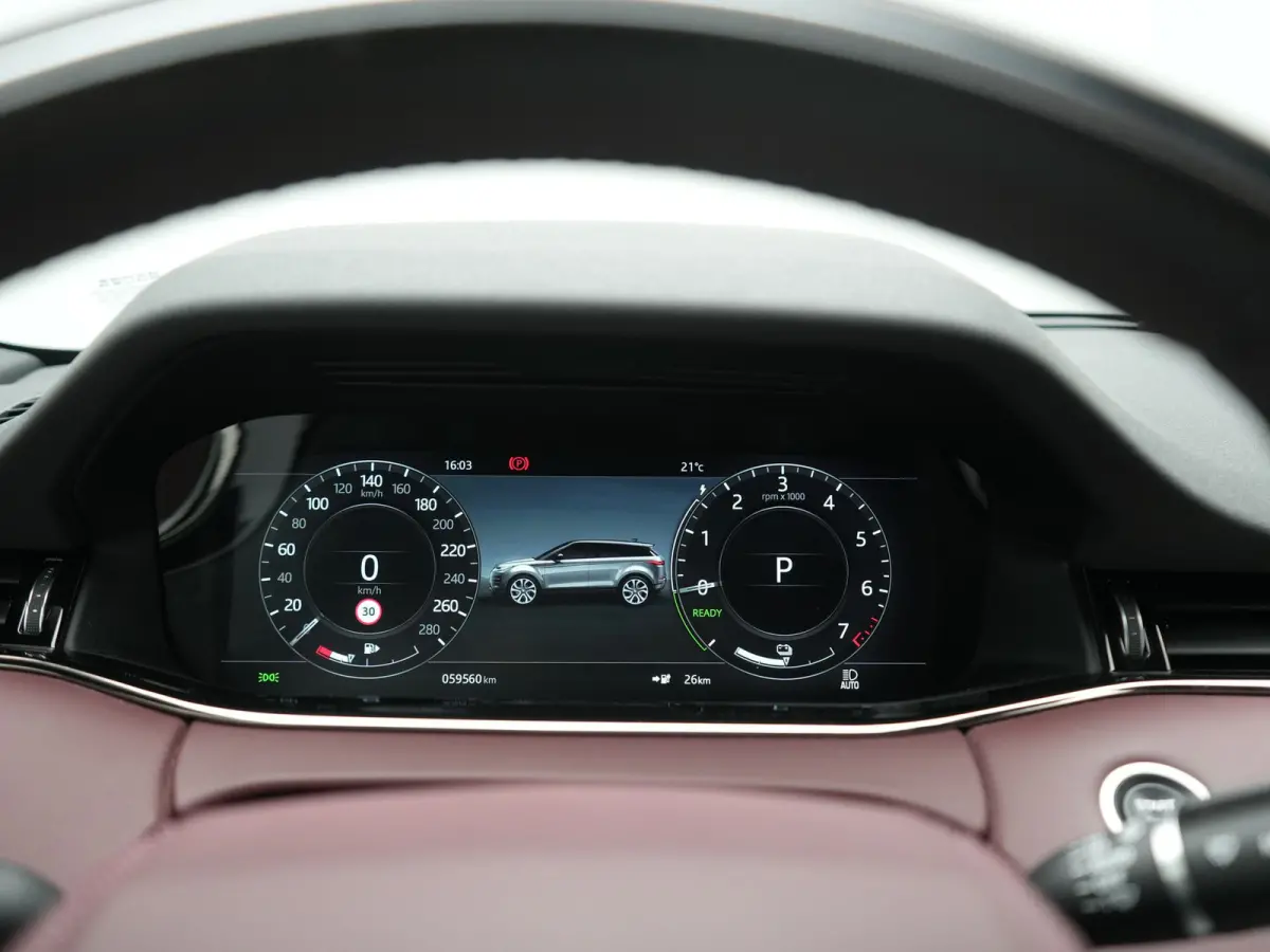 P300e AWD R-Dynamic SE PHEV 309pk | Trekhaak Afn. | Adaptive Cruise | Head Up | 360 Camera | Meridian Audio | Lederen Sportstoelen Memory & Verwarmd | Keyless | Blis | Stuur Verwarmd | Apple