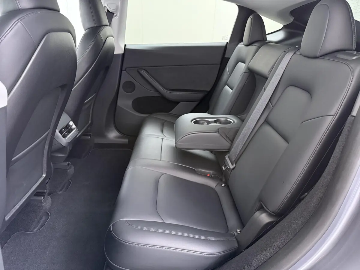 Long Range AWD 75 kWh SOH 94%| QUICKSILVER!| TESLA FABRIEKSGARANTIE TOT 02-2028/ 80.000KM | FABRIEKSGARANTIE OP ACCU & AANDRIJFLIJN TOT 2032 OF 192.000 KM | BTW VERREKENBAAR