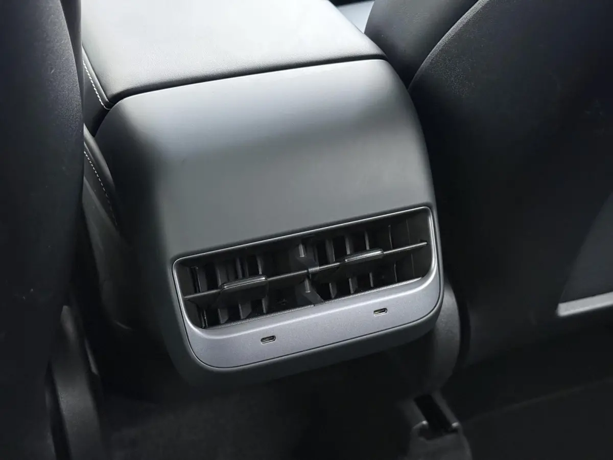 Long Range AWD 75 kWh SOH 94%| QUICKSILVER!| TESLA FABRIEKSGARANTIE TOT 02-2028/ 80.000KM | FABRIEKSGARANTIE OP ACCU & AANDRIJFLIJN TOT 2032 OF 192.000 KM | BTW VERREKENBAAR
