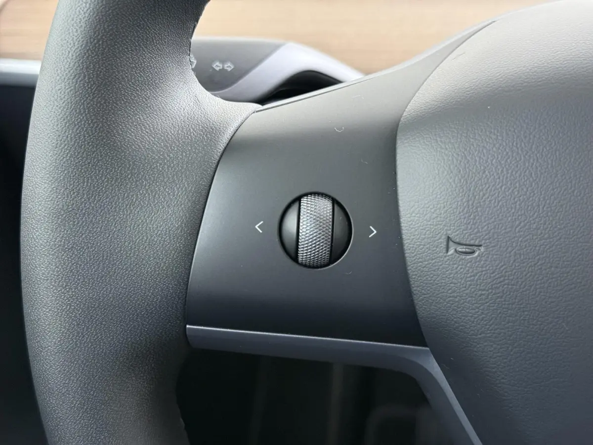 Long Range AWD 75 kWh SOH 94%| QUICKSILVER!| TESLA FABRIEKSGARANTIE TOT 02-2028/ 80.000KM | FABRIEKSGARANTIE OP ACCU & AANDRIJFLIJN TOT 2032 OF 192.000 KM | BTW VERREKENBAAR
