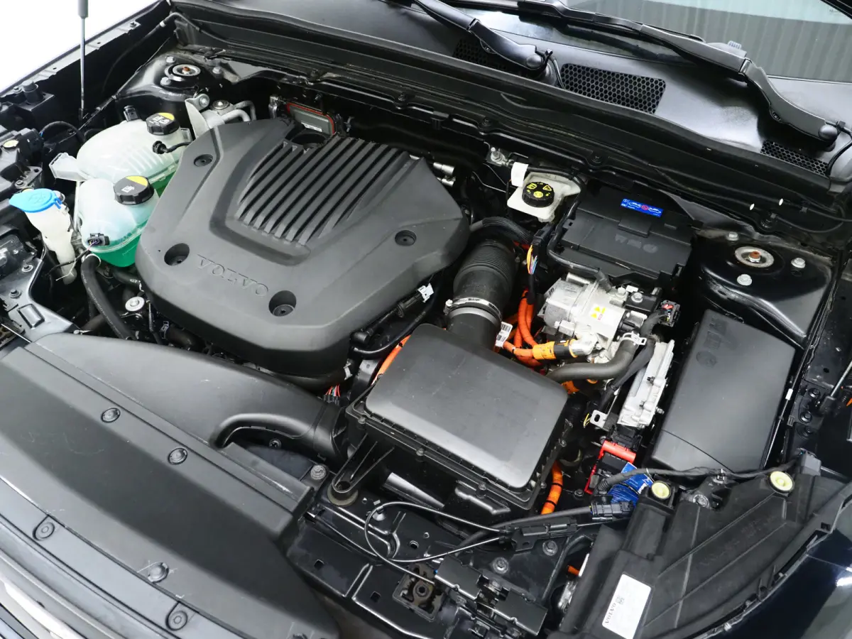 1.5 T5 Plug-in hybrid Ultimate Dark | Panoramadak | Trekhaak | Pilot Assist | Harman/Kardon | 360 | Memory | Keyless