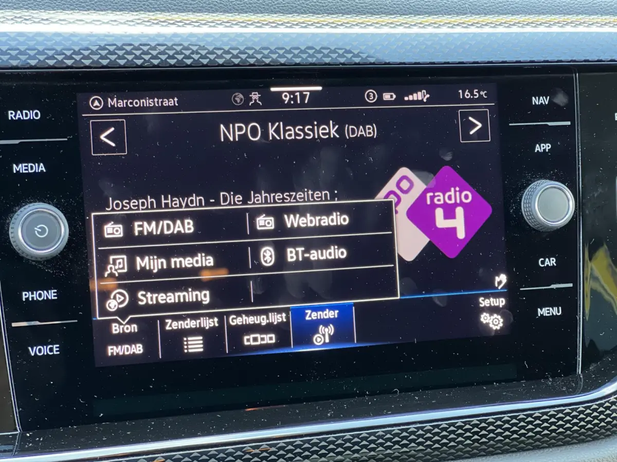 1.0 TSI|R-Line|Camera|Keyless|Virtual|Carplay|
