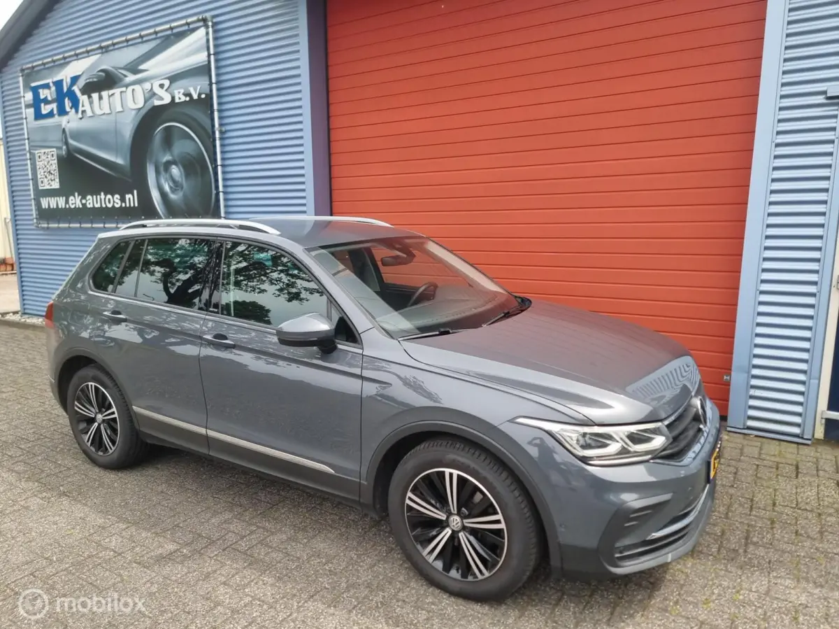 1.5 TSI Elegance DSG Facelift. Compleet !