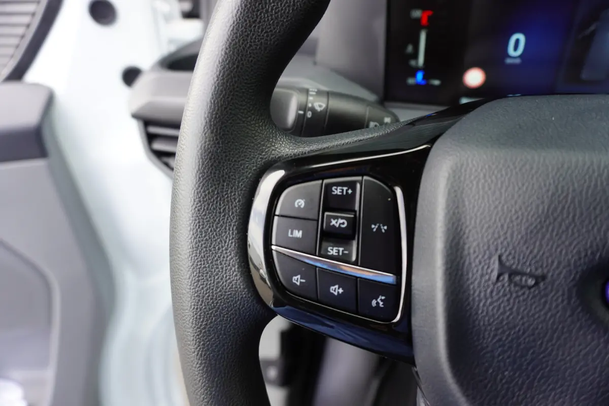111pk L1H1 Trend Nieuw model Apple Carplay Camera Parkeersensoren Cruise control Digitaal Dashboard Trekhak