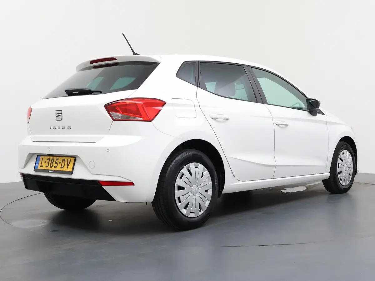 1.0 TSI Style Business Intense | Apple CarPlay | Navigatie | Achteruitrijcamera |