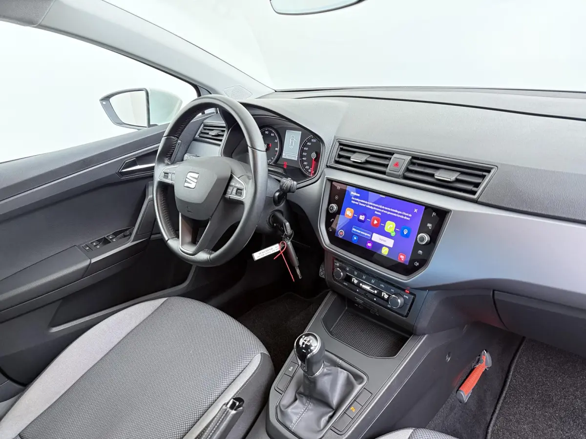 1.0 TSI Style Business Intense | Apple CarPlay | Navigatie | Achteruitrijcamera |