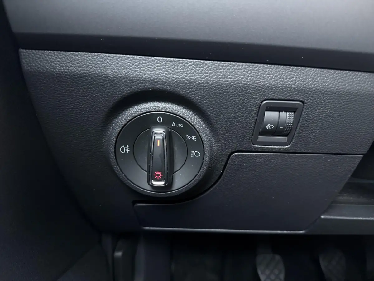 1.0 TSI Style Business Intense | Apple CarPlay | Navigatie | Achteruitrijcamera |
