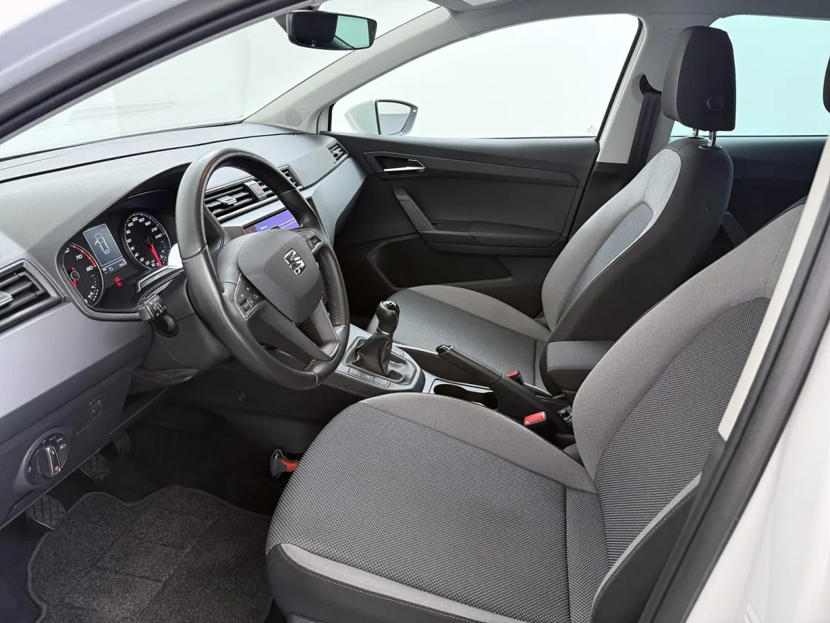 1.0 TSI Style Business Intense | Apple CarPlay | Navigatie | Achteruitrijcamera |