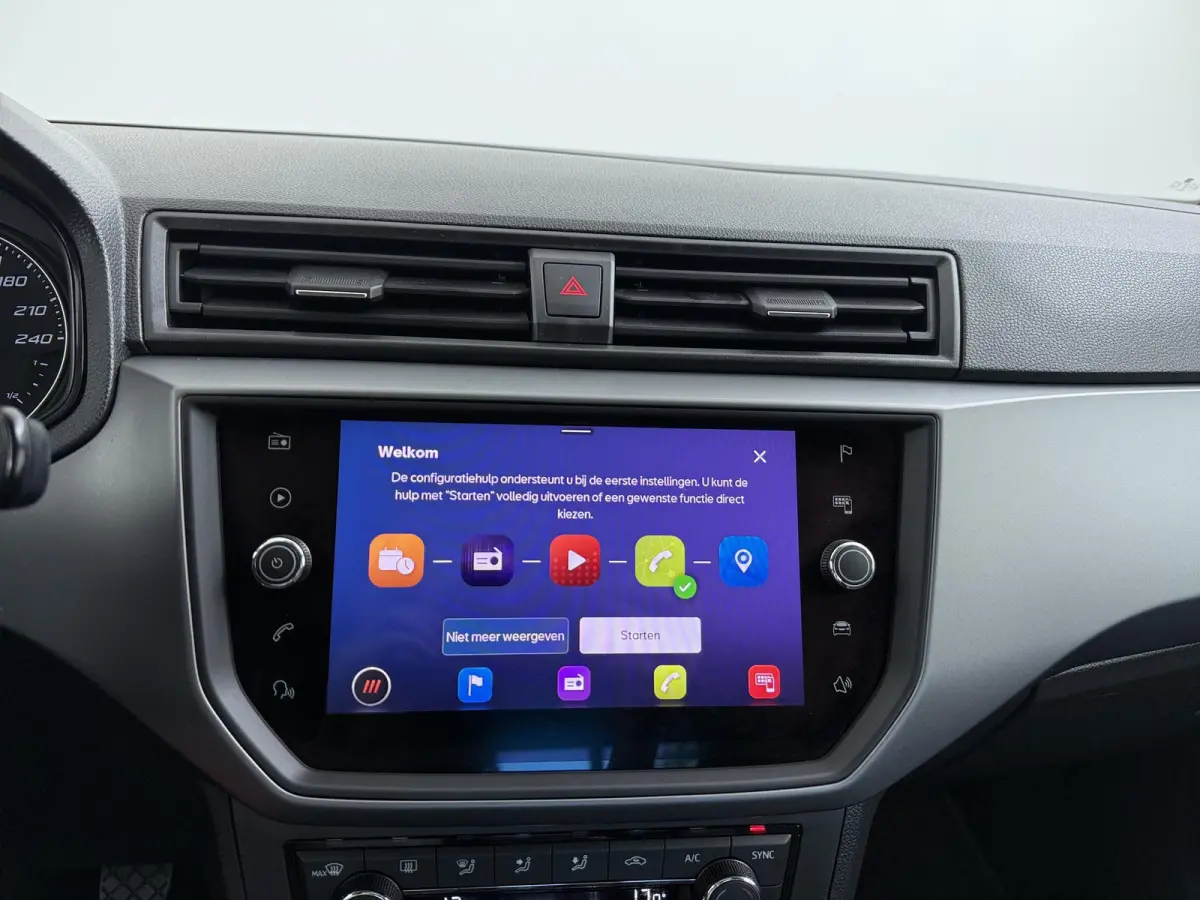 1.0 TSI Style Business Intense | Apple CarPlay | Navigatie | Achteruitrijcamera |